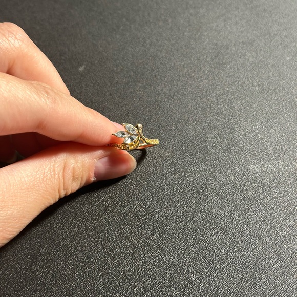 Gold Rings - Picture 3 of 12